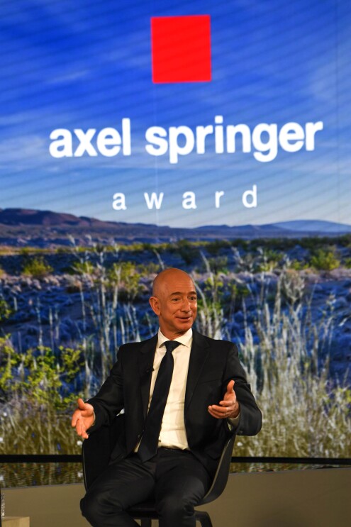 Jeff Bezos erhält den Axel Springer Award für Innovation