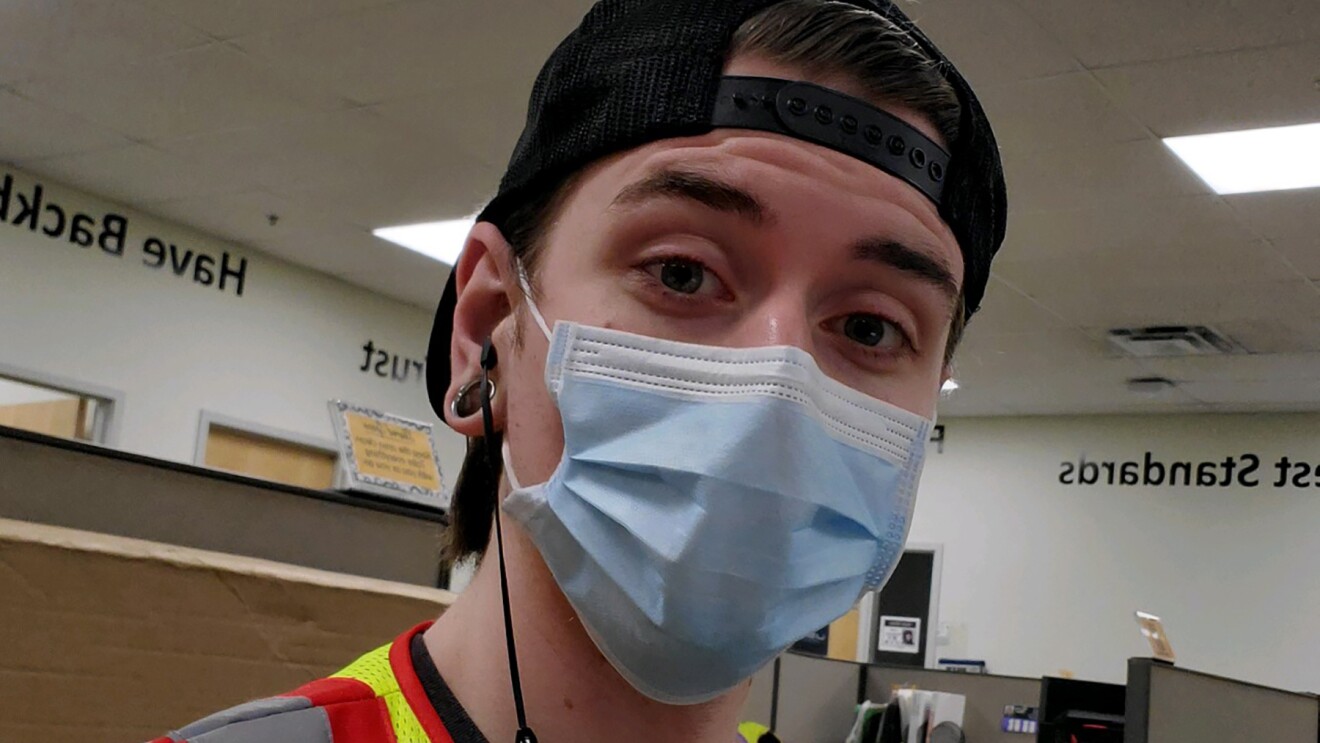 Amazon associate wearing a mask