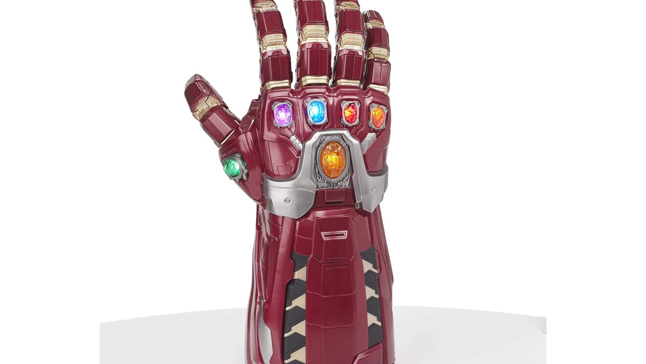 Elektroniczna rękawica z Endgame (Avengers Marvel Legends)