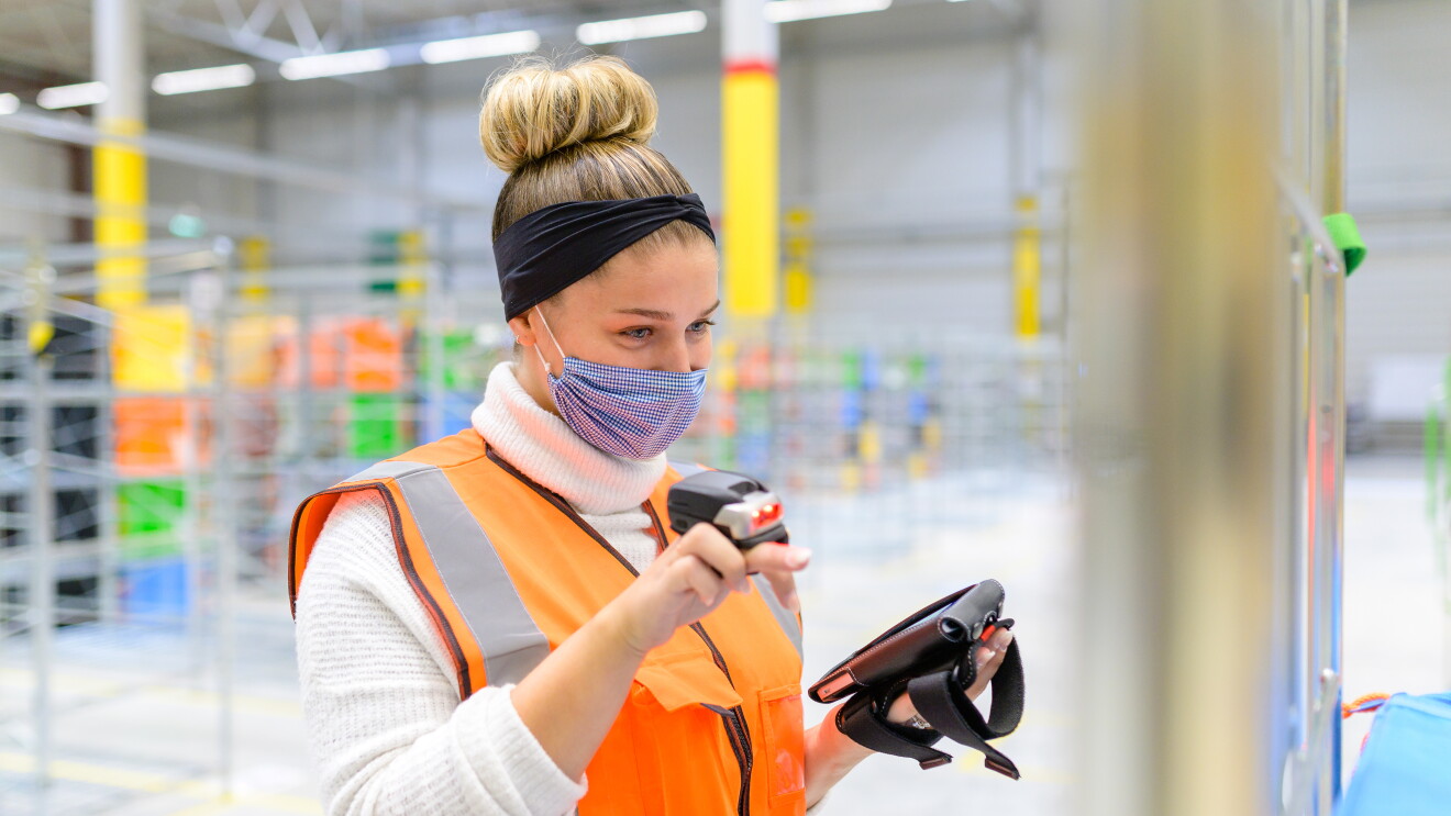 Logistikmitarbeiterin Knüllwald DHE3