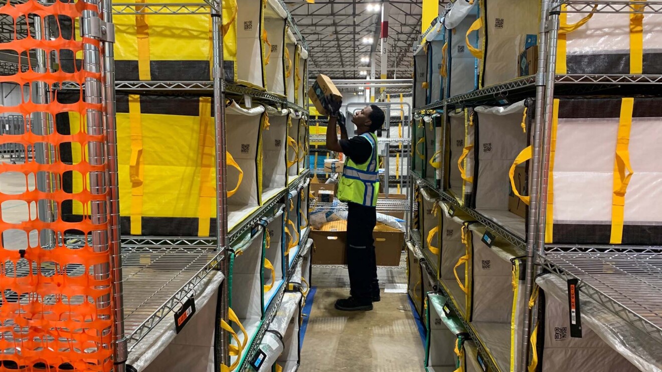 Associates and delivery service providers and their teams, who deliver smiles to customers.