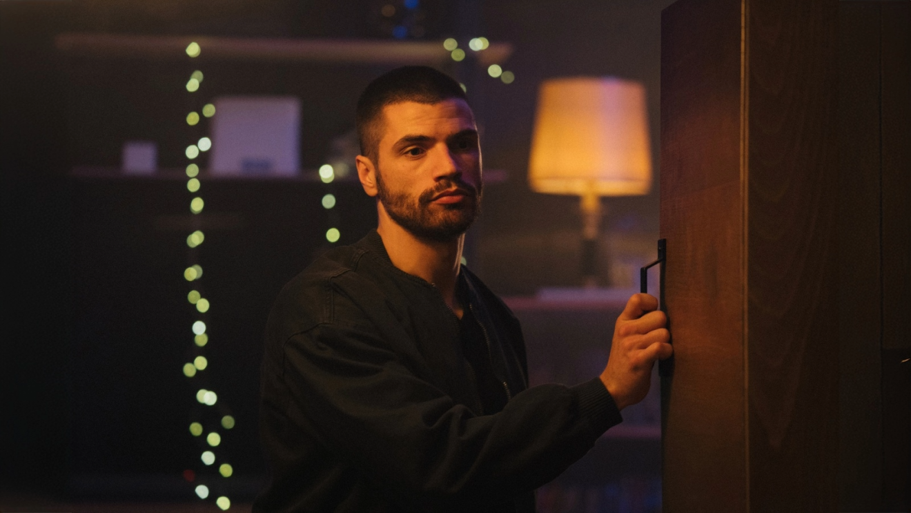 Hugo Diego García in Marfil, also known as Drawn Together, on Prime Video