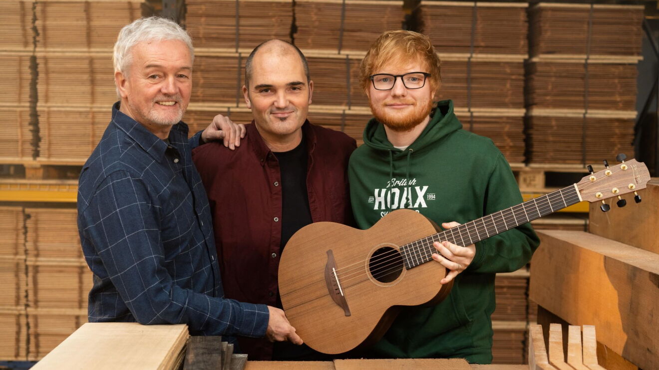 Sheeran-0049_Logo.jpg Lowden guitars 