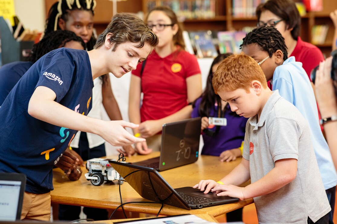 Students at Metro Nashville Public Schools enjoy a visit with Jeff Bezos as Amazon Future Engineer program announces expansion into their schools.