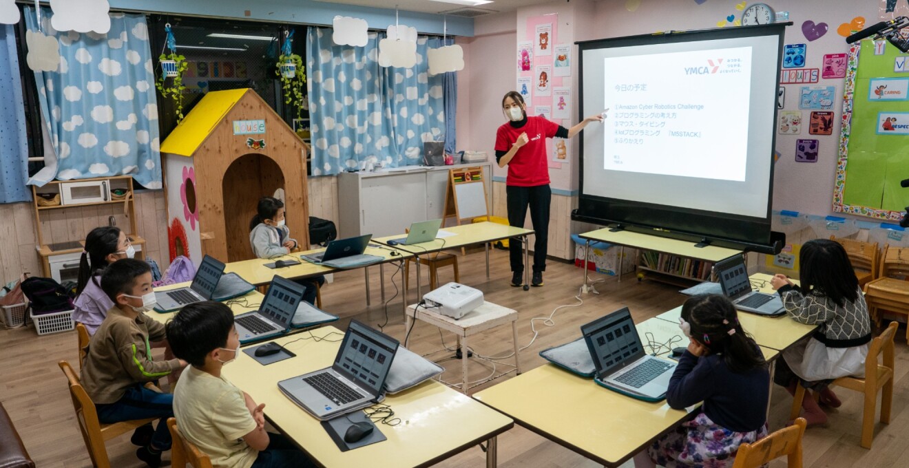 Amazon Robotics Charenge FC tour