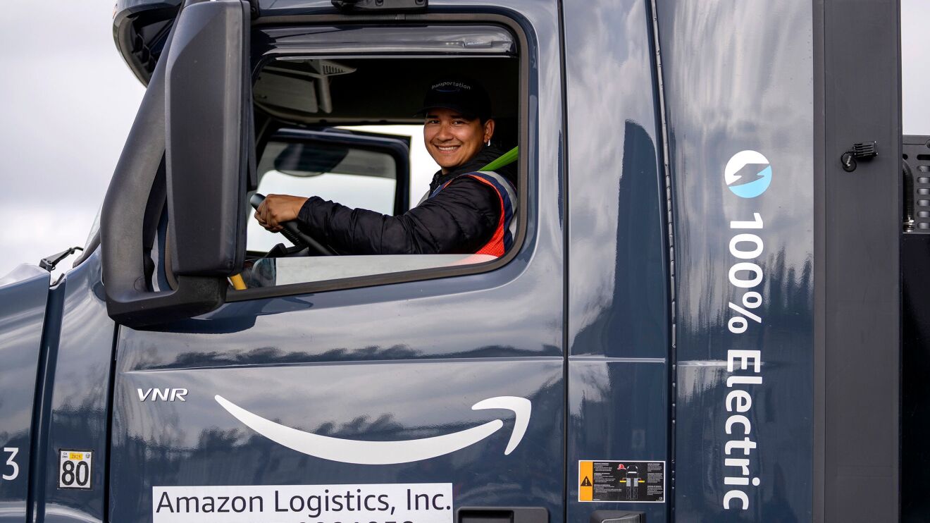An image of Amazon's heavy-duty electric truck.