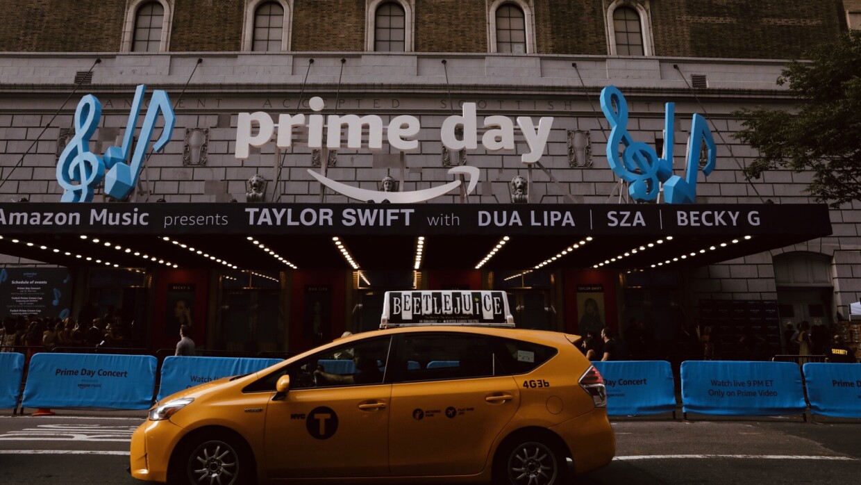 Stills from Prime Day 2019 concert featuring Taylor Swift, Sza, Becky G., and Dua Lipa, hosted by Jane Lynch.