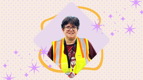 苏珊草地有彩色背景的图像。