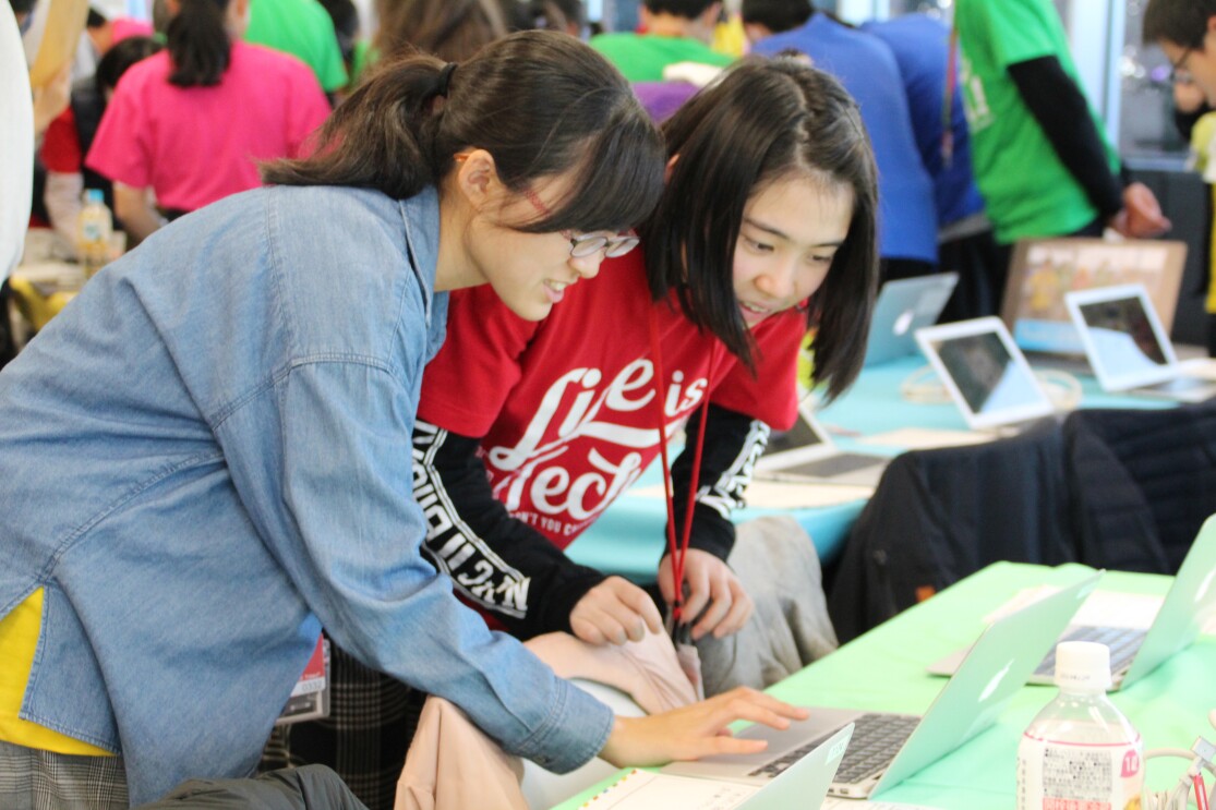 学ぶ楽しさを知るプログラミングキャンプ