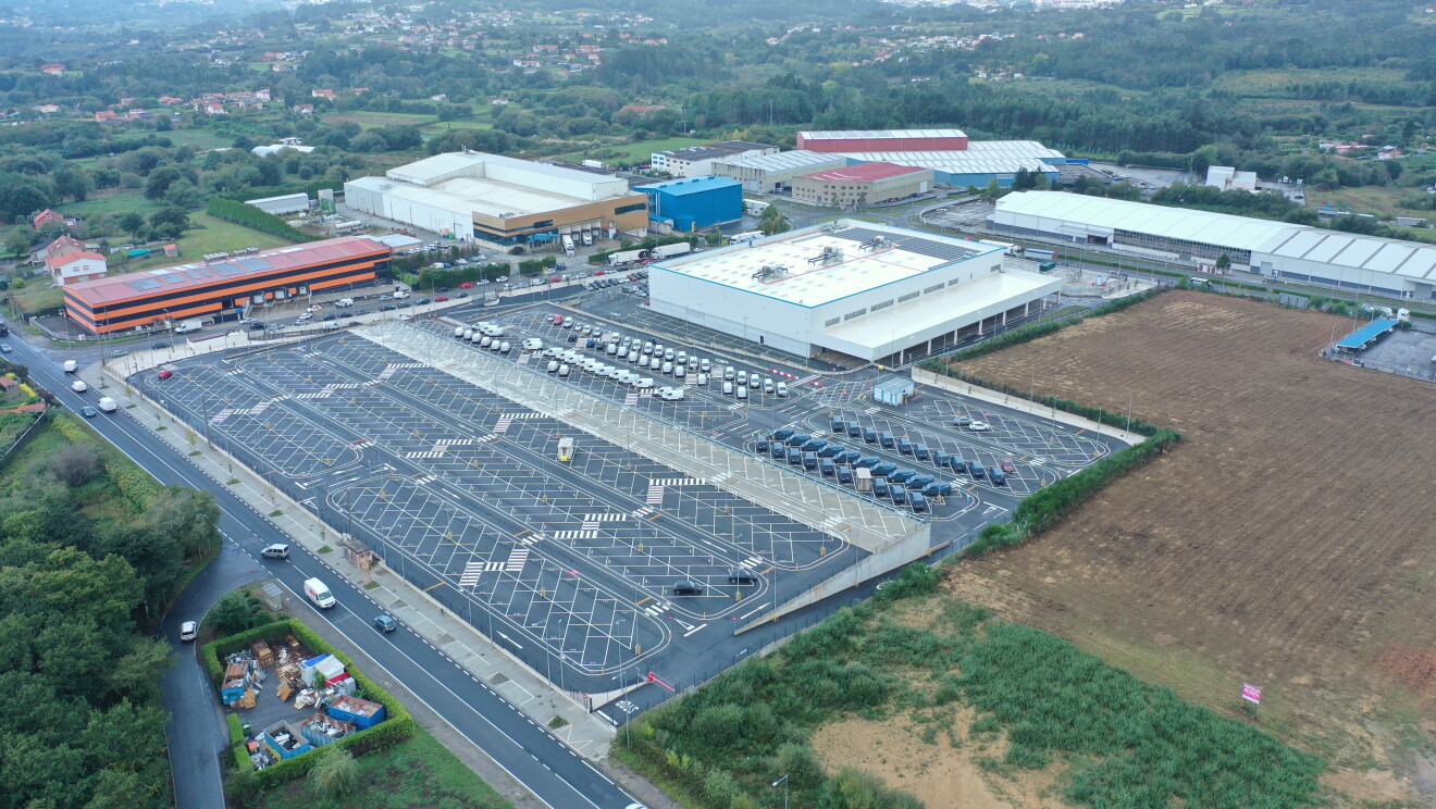 Primer día de la estación logística de Amazon en Cambre (A Coruña)