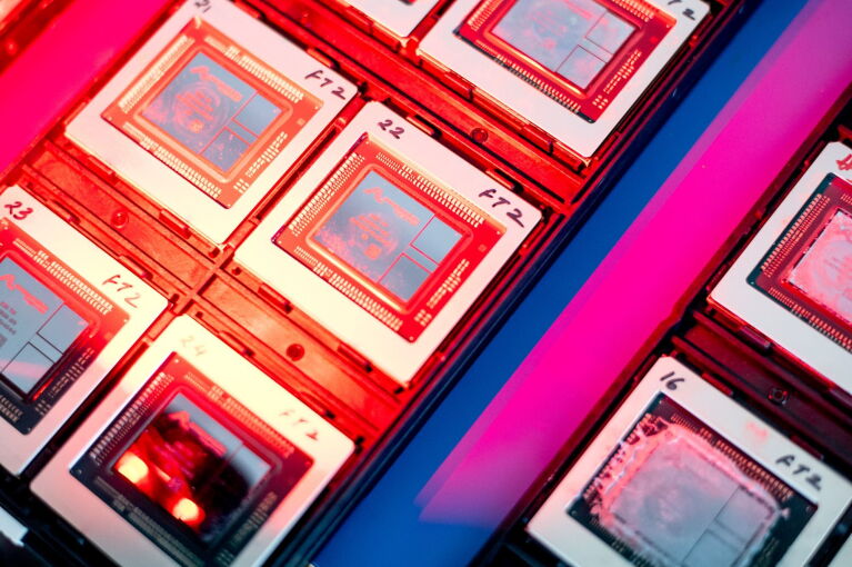 AWS Trainium Chips.jpg 