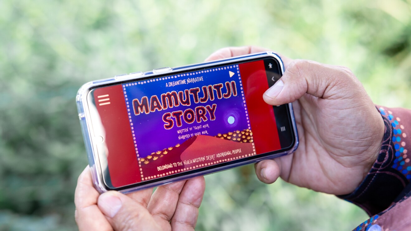 Kiwa Digital collaborates with the Aboriginal Ngalia people to help preserve endangered languages and traditions using Amazon Web Services