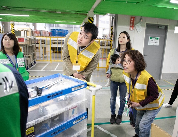 アマゾンフルフィルメントセンターを見学