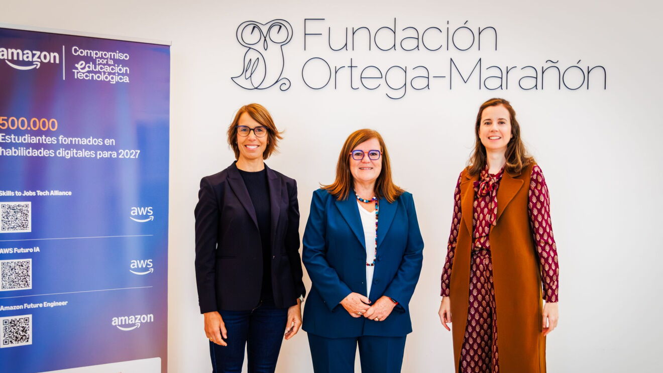 Más de 280.000 estudiantes formados en competencias digitales y seis docentes reconocidos a través del Compromiso de Amazon por la Educación Tecnológica en España