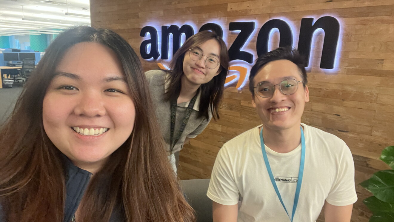 Amazonians standing in a group photo