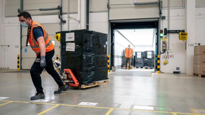 图片来自亚马逊为支持乌克兰难民而设立的斯洛伐克中心