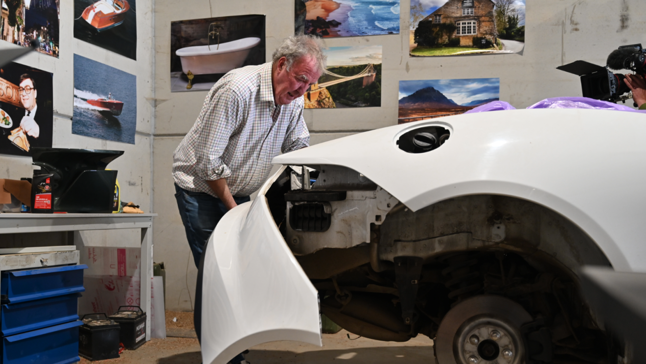 Jeremy Clarkson with a car in Jeremy Grows a Car: A Clarkson's Farm Special