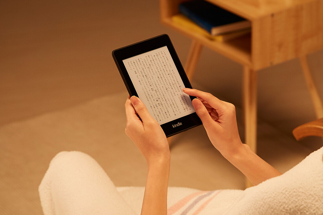本棚整理のプロに聞いた、本の整理術。電子書籍リーダーKindleシリーズもフル活用して、おうちの本をスッキリ整理。