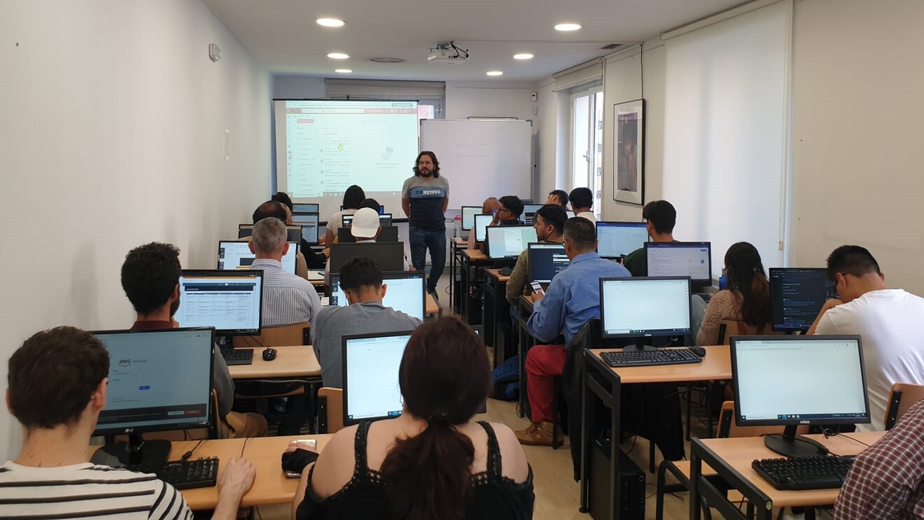 Sesión formativa Re/start con alumnos.