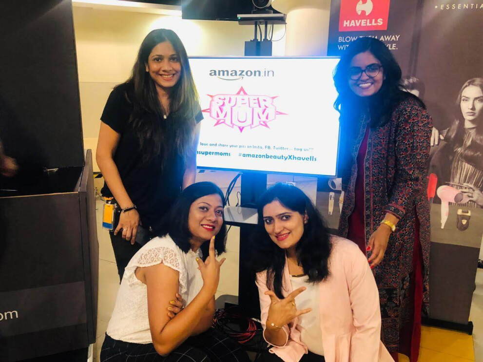 Supermoms of Amazon posing for a picture