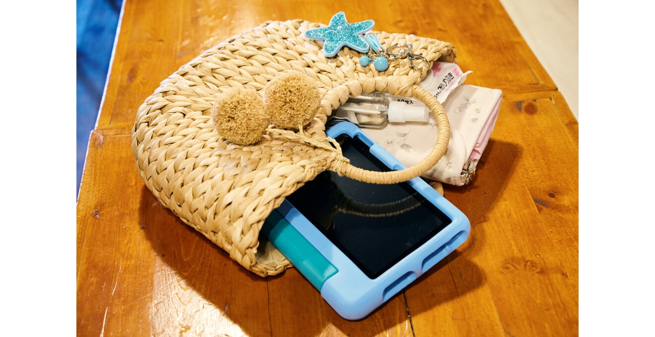 バッグの中にも納まりやすいFire 7の写真