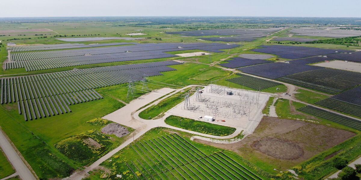 Amazon’s carbon-free energy projects contribute $11 billion to US GDP, support nearly 22,000 jobs in local communities