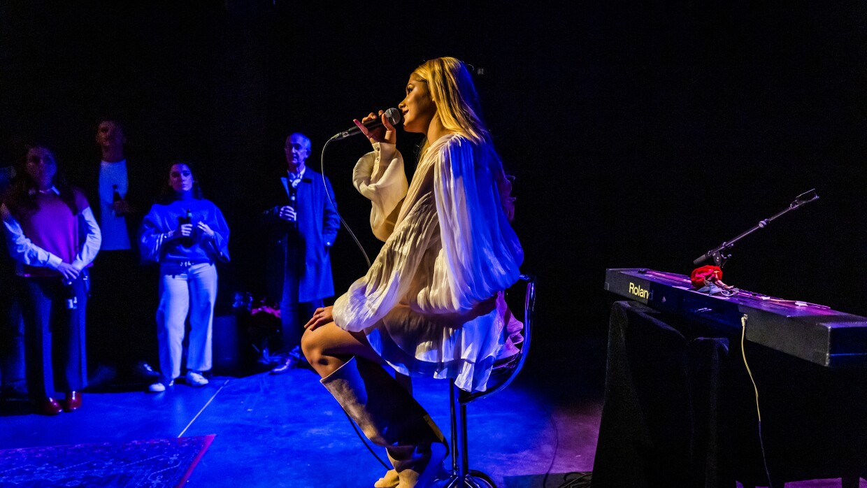 Amazon music artists 1  