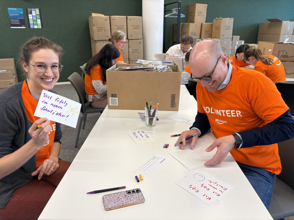 Packevent für die Aktion Schulstart im Amazon Corporate Office München