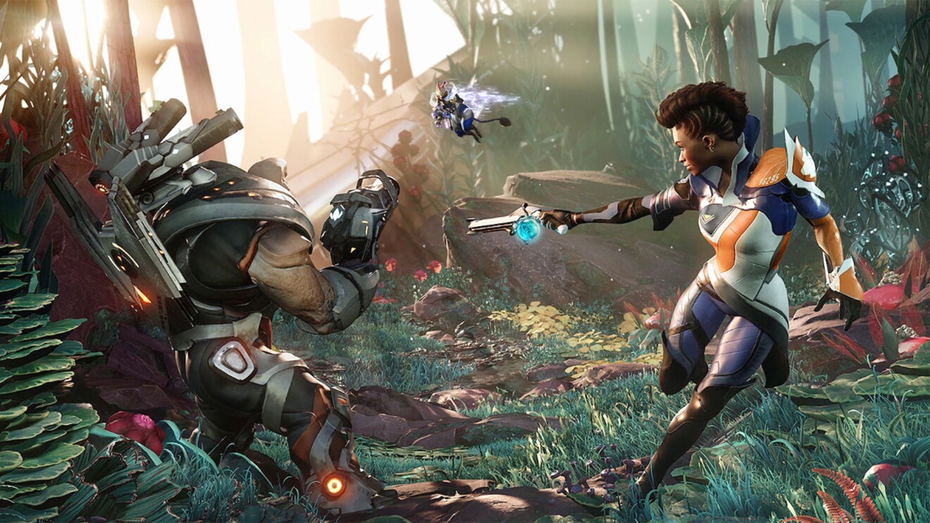 亚马逊背后的人在微笑