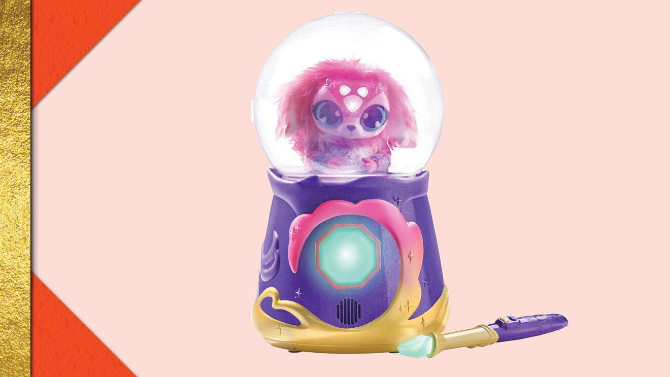 Magic Mixies Magical Misting Crystal Ball toy.