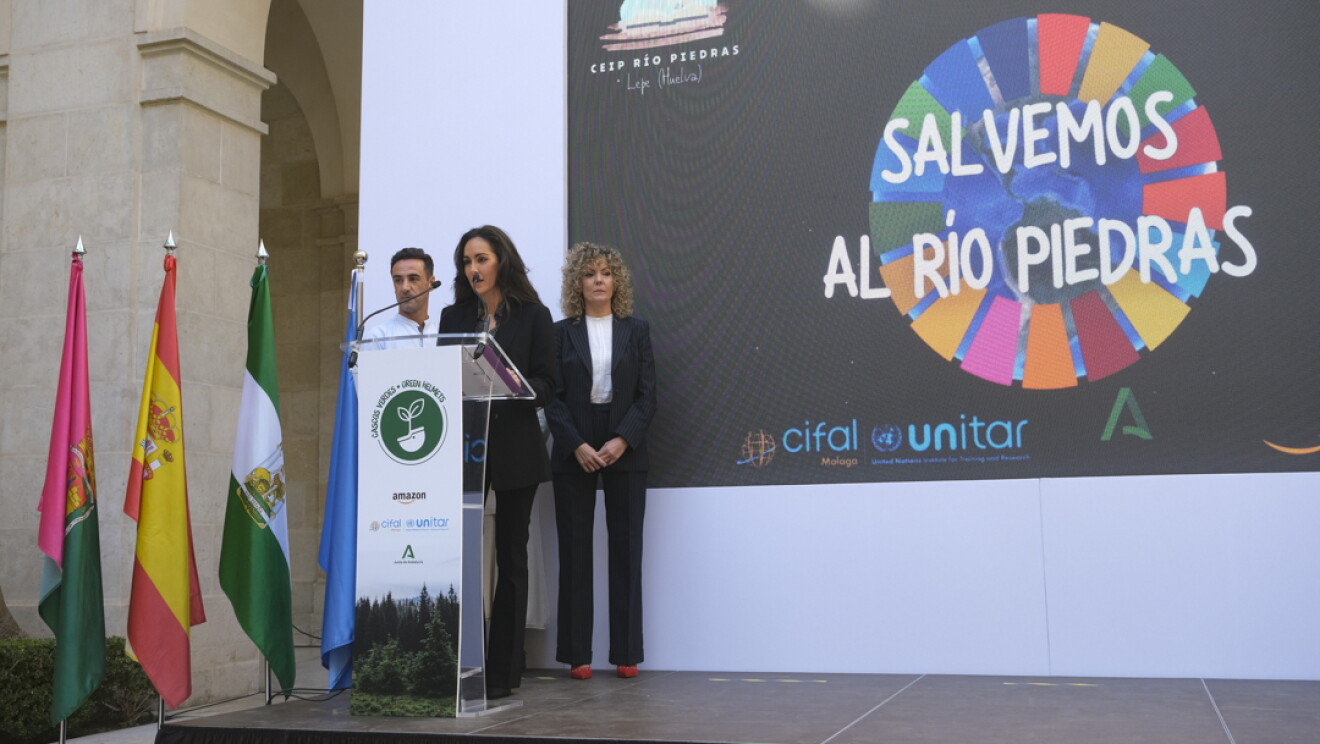 Colegio 3 recoge premio