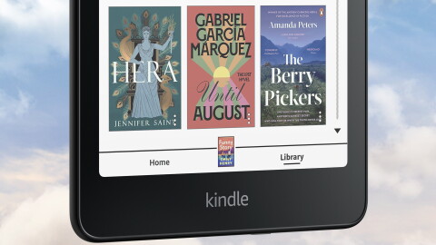 The new Kindle Colorsoft showing a range of book covers in colour