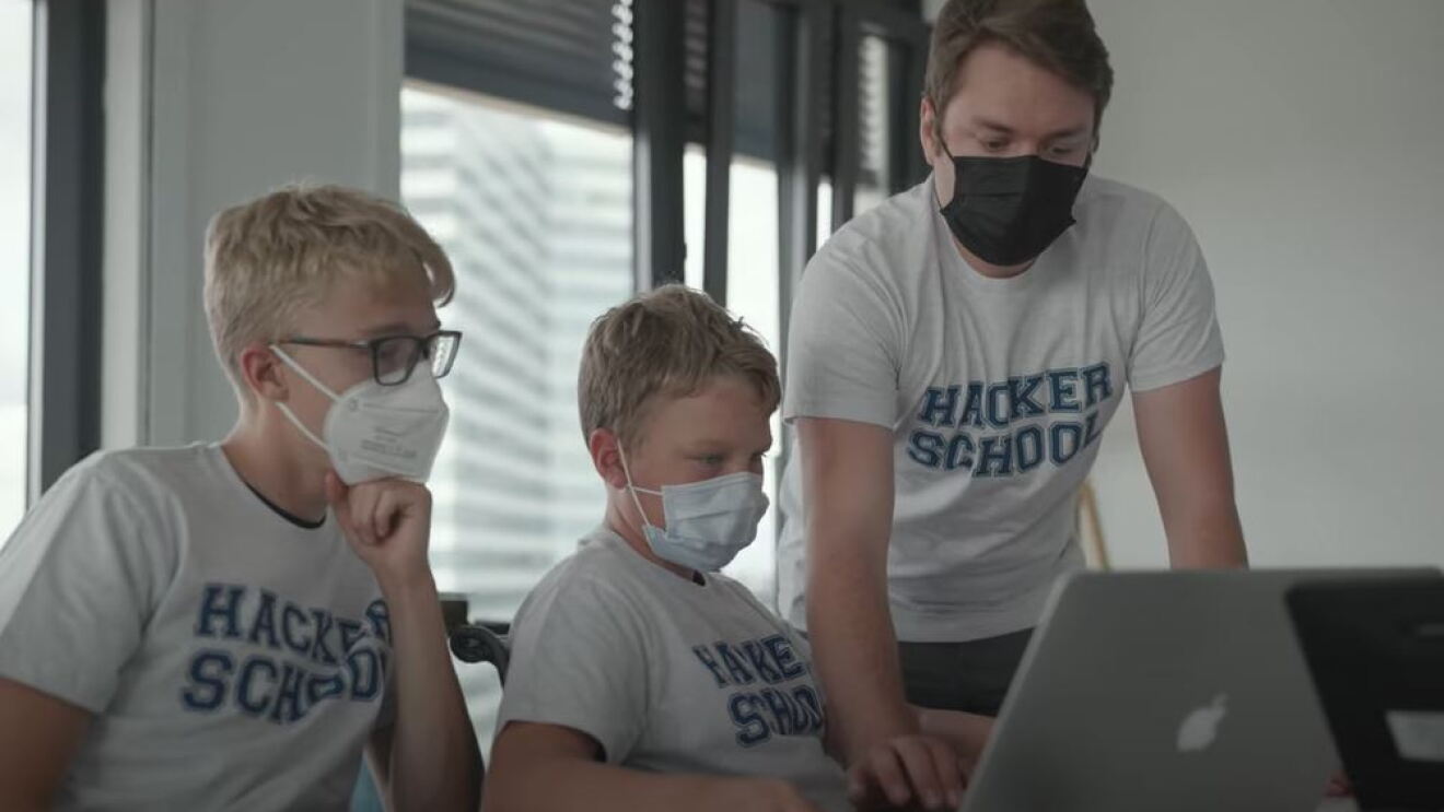 Amazon_digital.engagiert_Hacker School