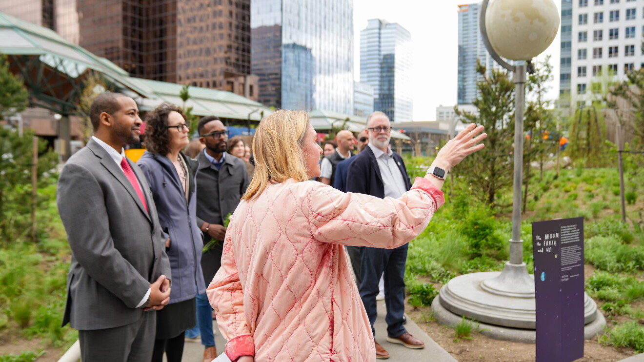 Amazon Bellevue 600 Meadow Ribbon Cutting 2026.
