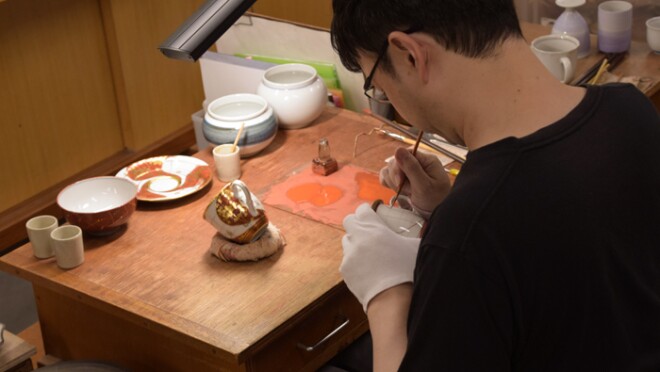 販売することで九谷焼の技を守る About Amazon Japan 販売することで九谷焼の技を守る About Amazon Japan