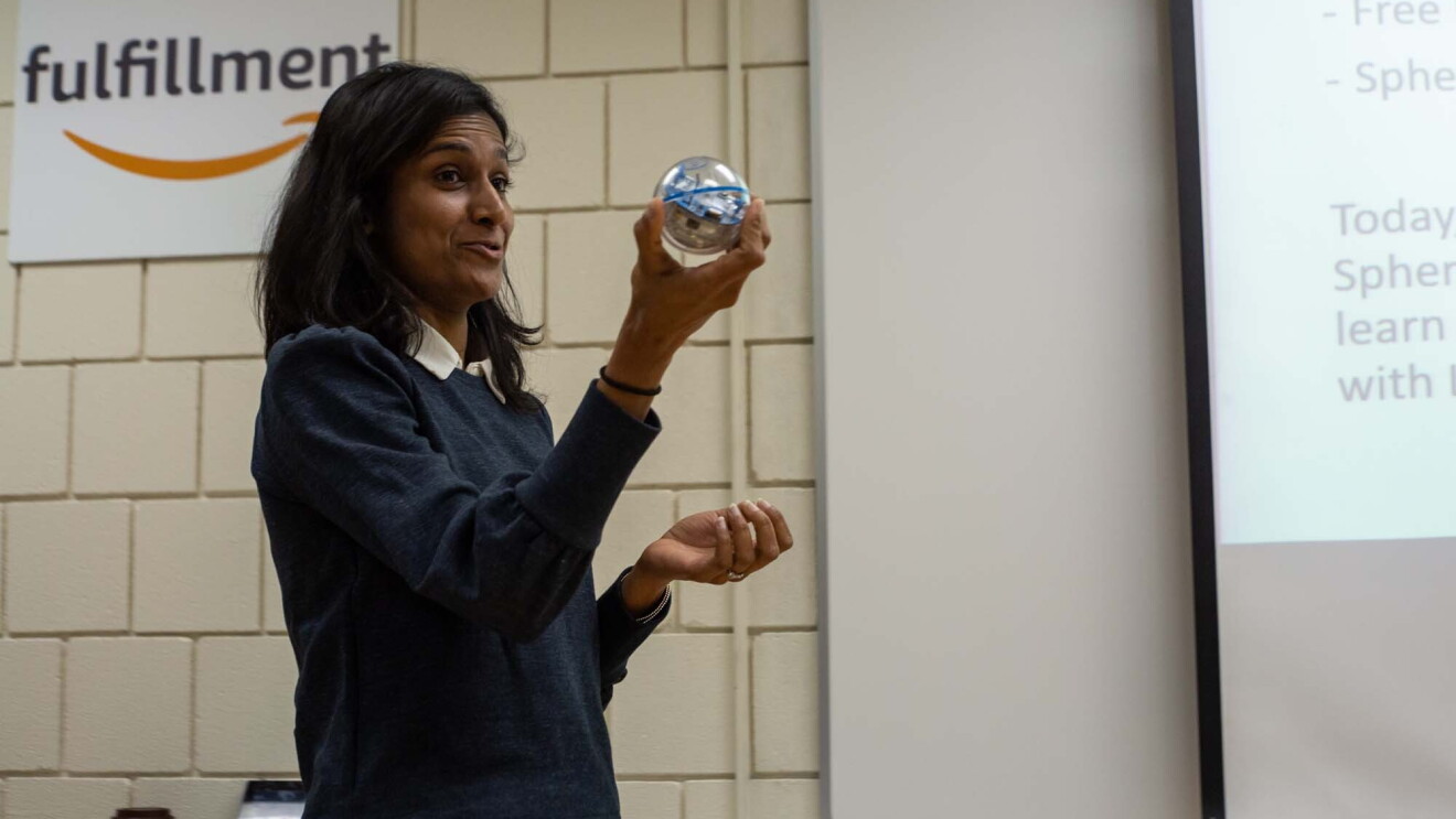 Cleveland, Ohio STEM workshop at Amazon fulfillment center
