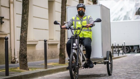 Amazon décarbone ses livraisons sur le dernier kilomètre en développant la cyclo logistique en France