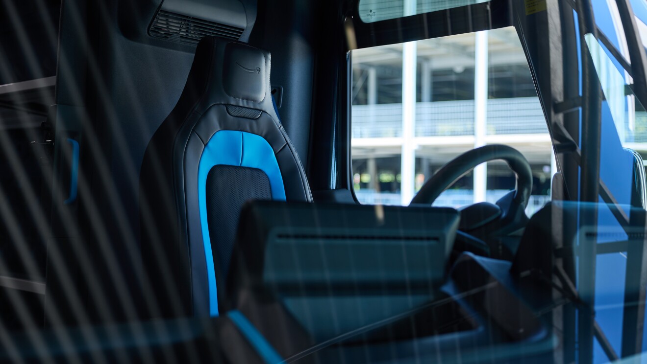 Amazon Rivian_101.jpg