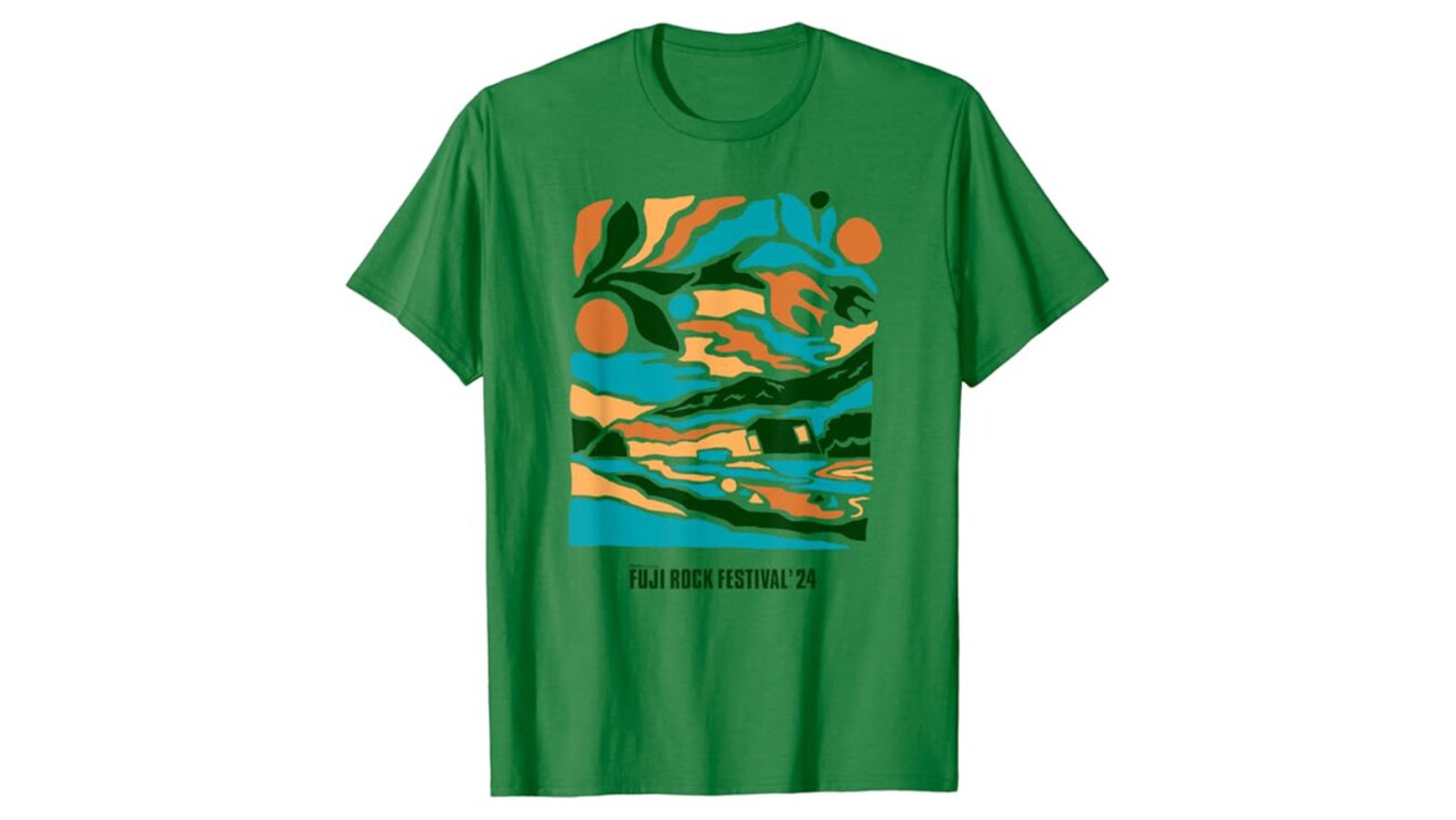 緑のTシャツにはカラフルな抽象画が描かれている。その画像の下には「Fuji Rock Festival '24」の文字