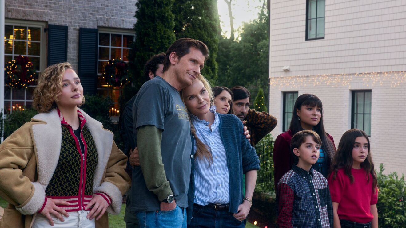 The cast of Prime Video's Oh. What. Fun.