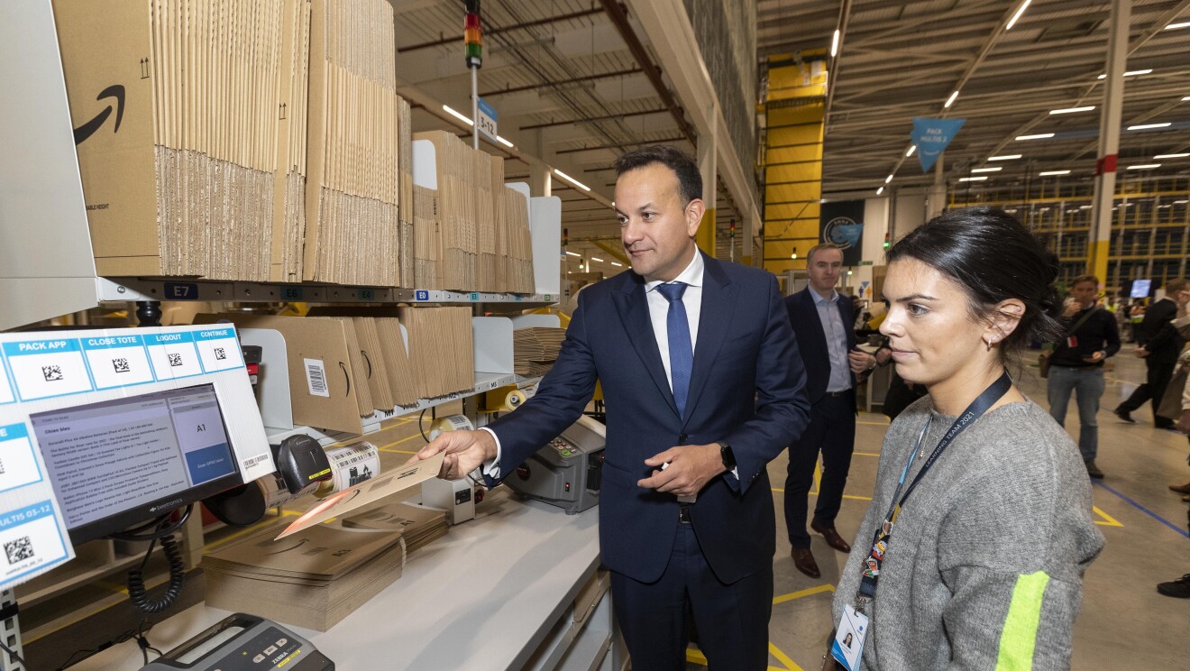 UNP Amazon SNN4 Tanaiste Visit8 scanning items into system