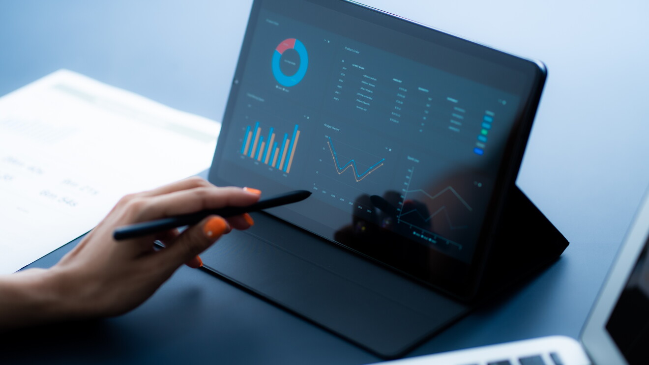 Batch vs stream data processing: a comprehensive guide for developers