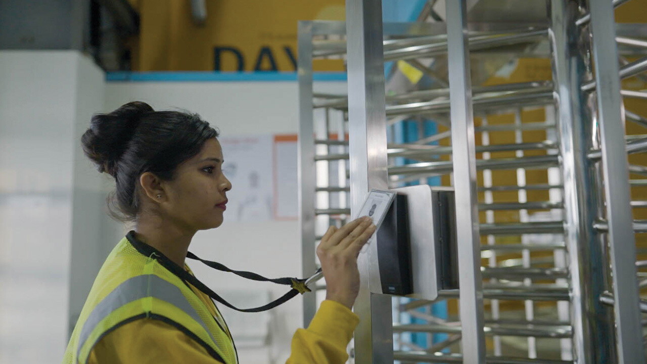 Meet Akshata – Forklift operator at Amazon Fulfilment Center