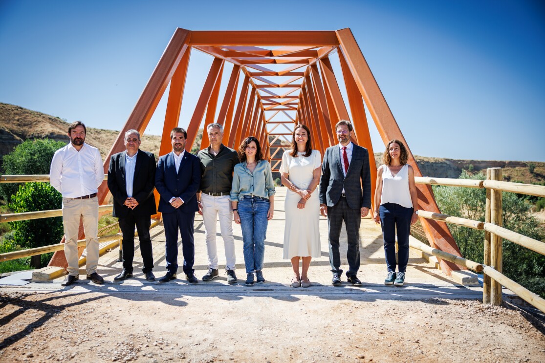 Inauguración actuación financiada por Amazon en Arco Verde