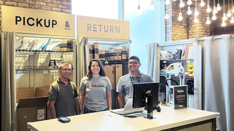 An image showing the steps of making an Amazon return at a Whole Foods Market.