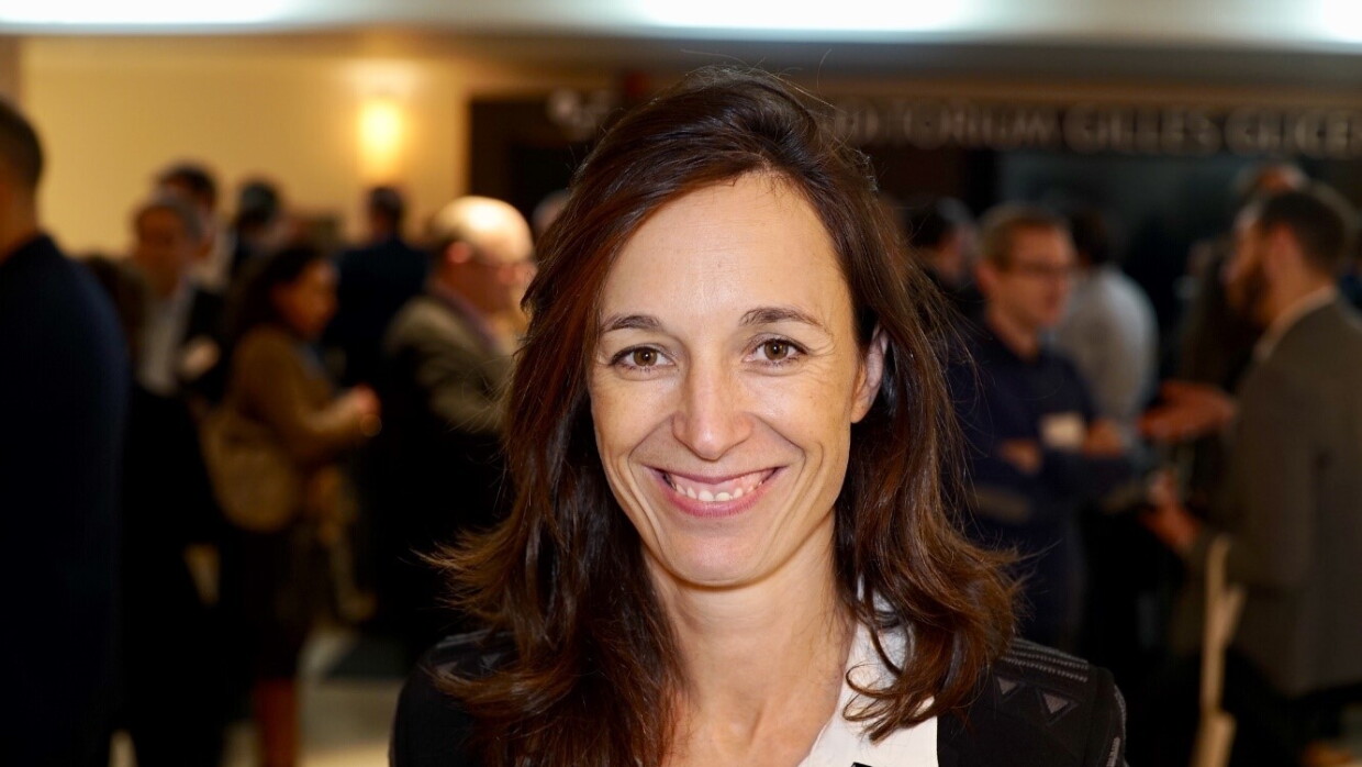 Amelie Veron portray