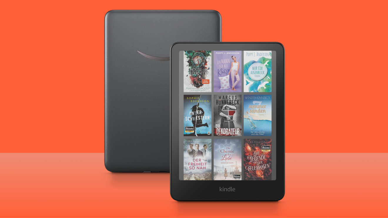 Kindle Direct Publishing: Kindle mit vielen Buchtiteln auf einem organgen Hintergrund
