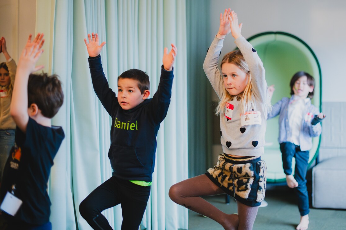 Yoga workshop Amazon NL Kids day