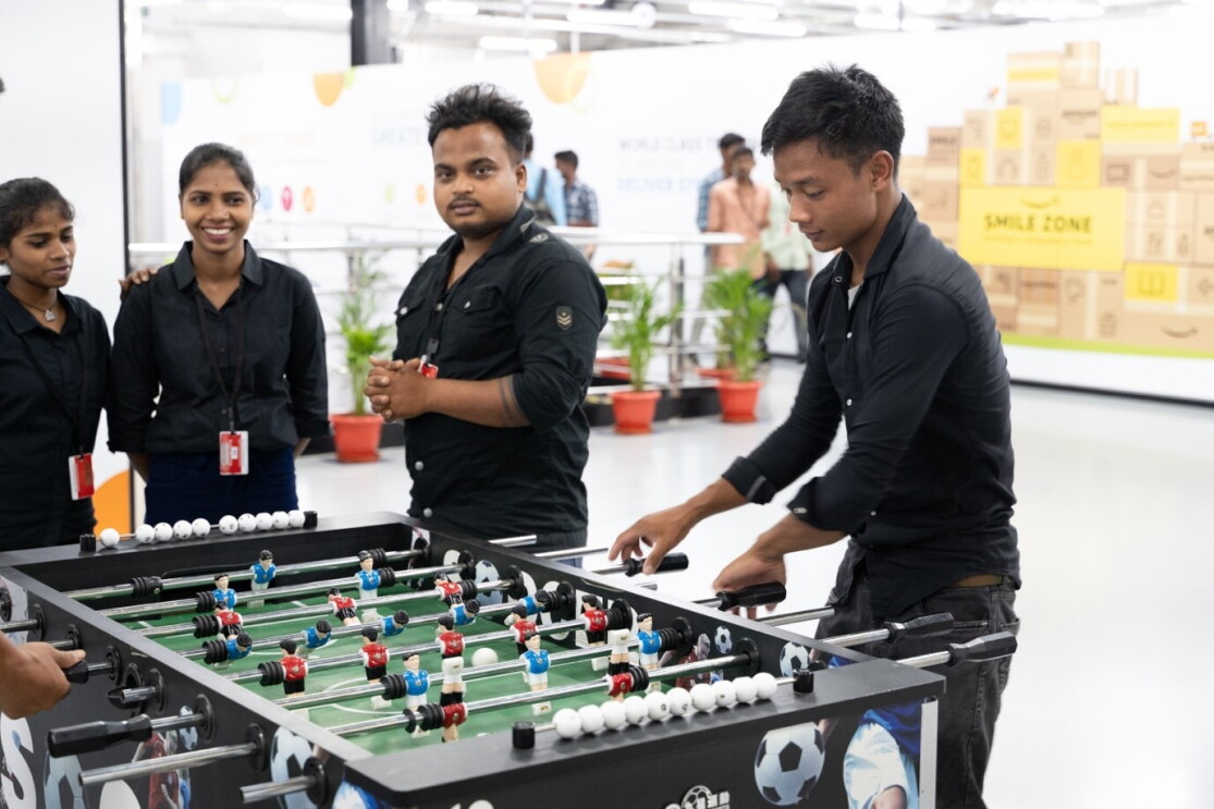 Inside one of Amazon's Largest Fulfillment Center in India