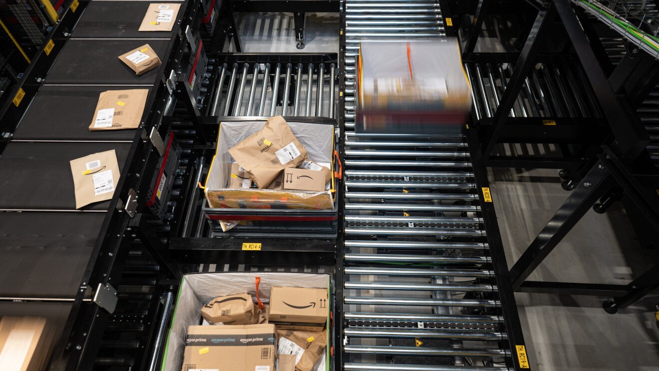 ZancaSort in action at Amazon Innovation Centre, Dortmund, Germany.